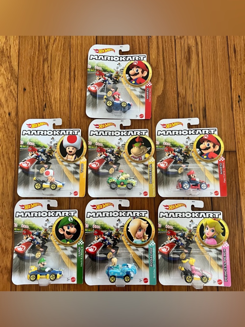 MARIOKART HotWheels Bundle, Mario
(2), Toad, Bowser Jr, Luigi, Rosalina, Peach